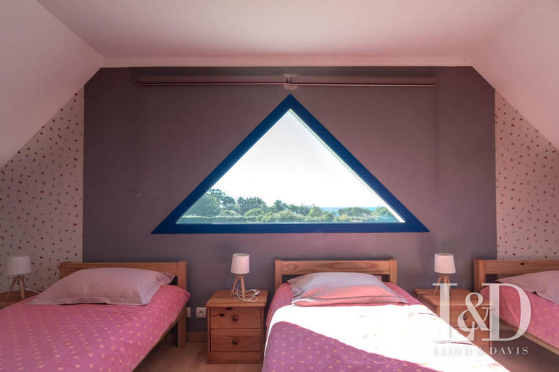 Maison contemporaine - 204 m² - 6 pièces