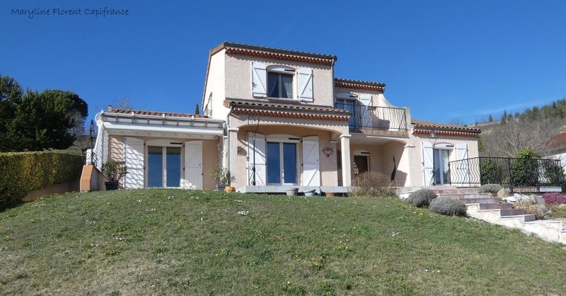 Maison - 173 m² - 7 pièces