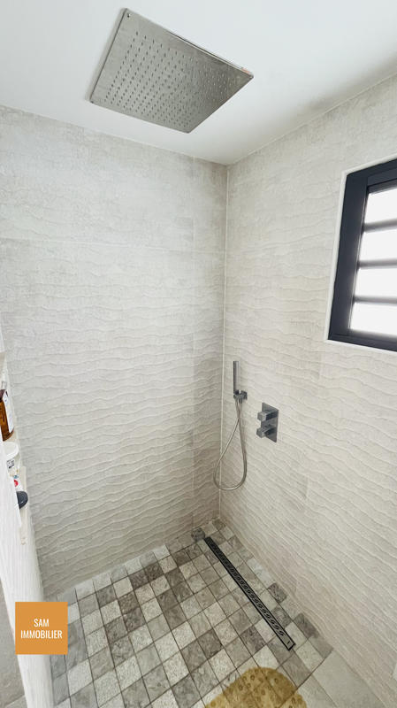 Villa - 141 m² - 5 pièces