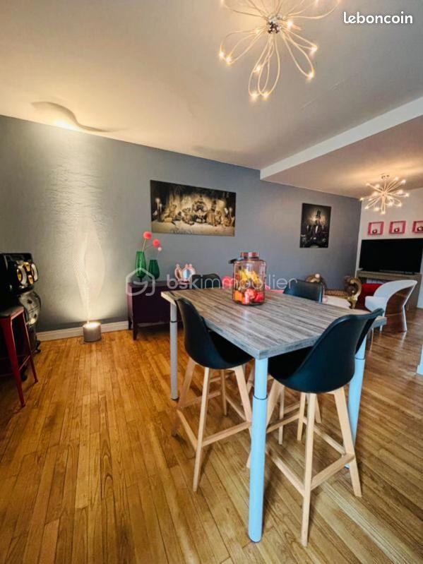 Immeuble - 550 m² - 27 pièces