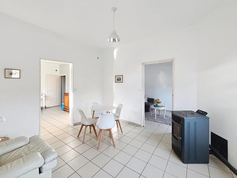 Maison - 204 m² - 10 pièces