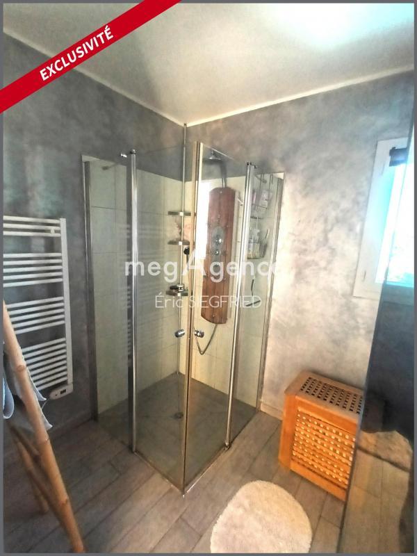 Villa - 283 m² - 10 pièces