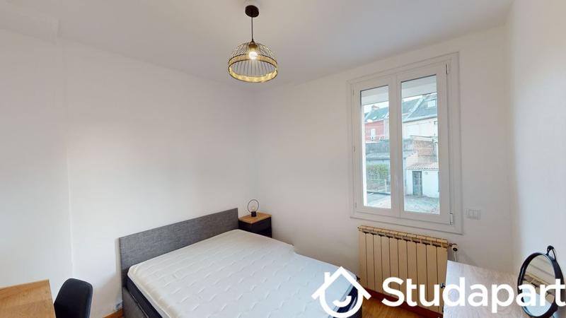 Chambre - 82 m² - 1 pièce