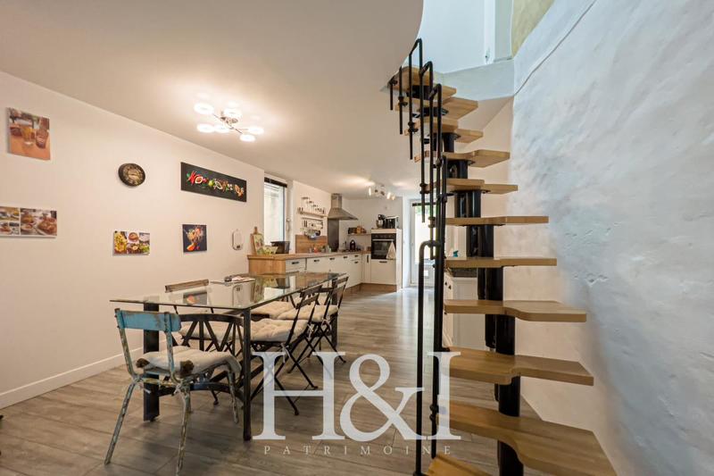 Propriété - 100 m² - 3 pièces