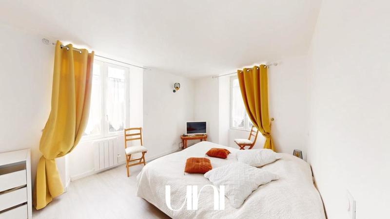 Maison en pierre - 188 m² - 8 pièces