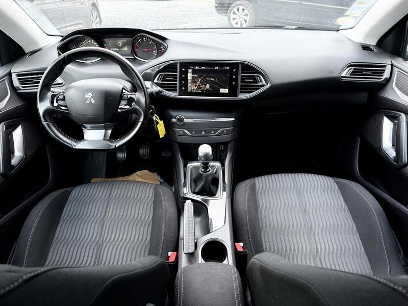 Peugeot 308 Sw II 1.6 e-Hdi 115Cv Active Bv6 *Véhicule Sous Garantie* Ct Révision Kit Distribution Ok * 100 Points de Contrôles* CarteGrise Moitié prix (Véhicule plus 10 ans)* Autoradio (+Commande aux volant) Bluetooth Media player / JukeBox Prise aux/Usb