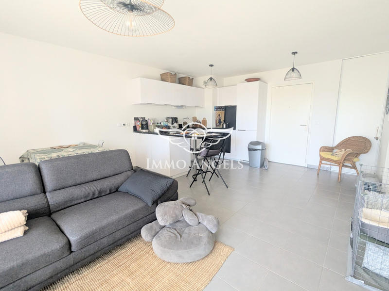 Appartement - 79 m² - 4 pièces