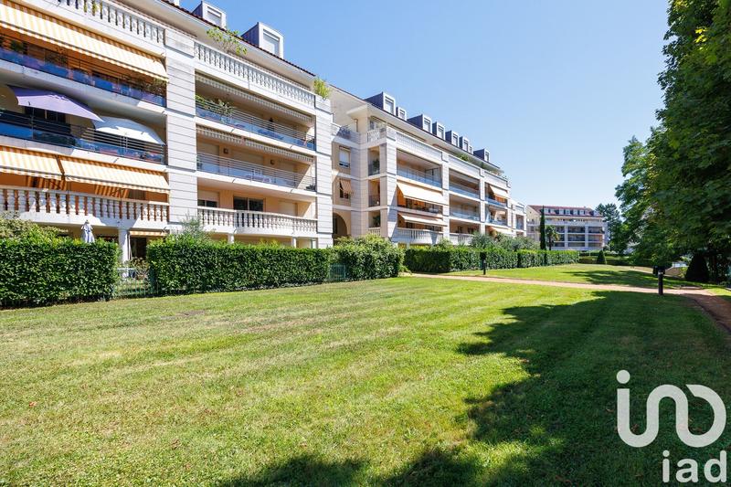 Appartement - 209 m² - 7 pièces