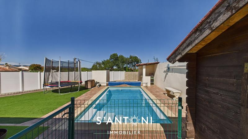 Maison - 140 m² - 6 pièces