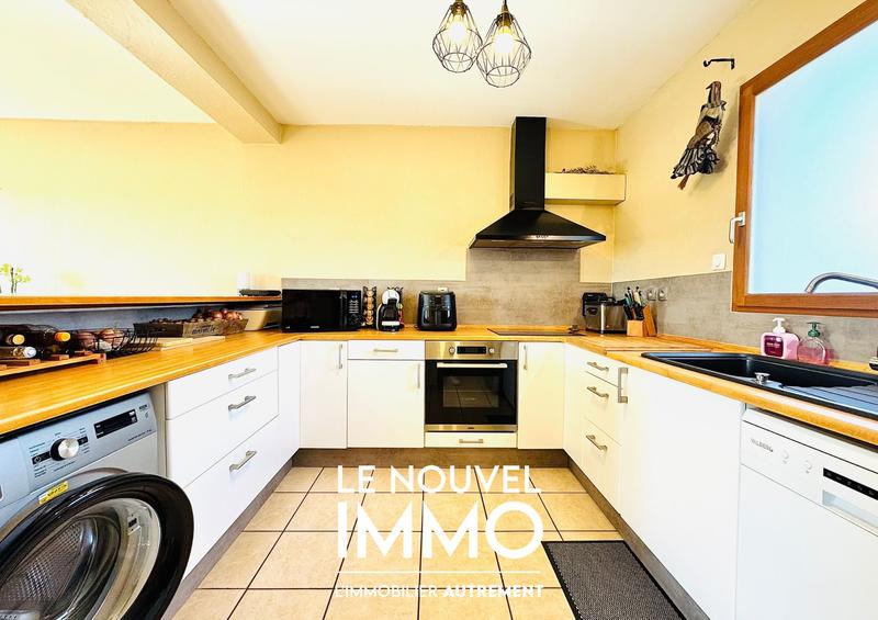 Maison traditionnelle - 90 m² - 4 pièces