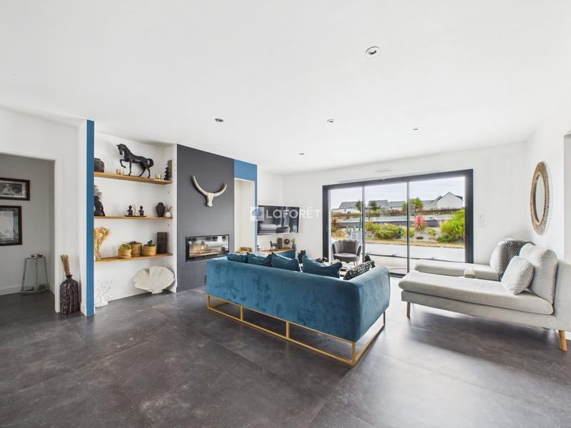 Maison - 167 m² - 6 pièces