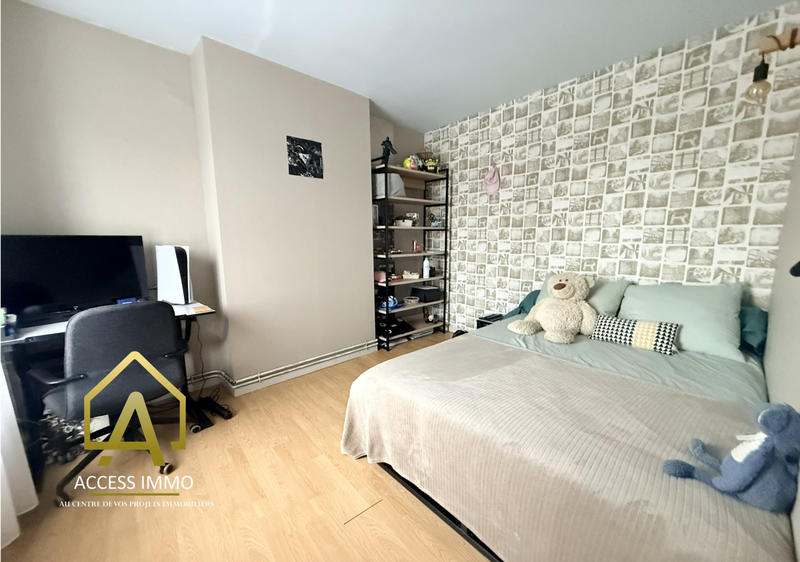 Maison - 144 m² - 8 pièces