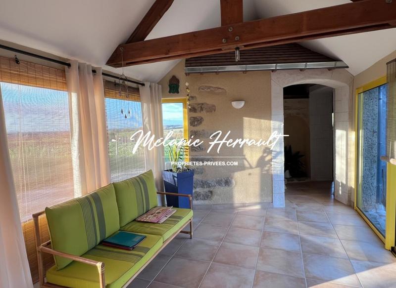 Maison - 225 m² - 9 pièces