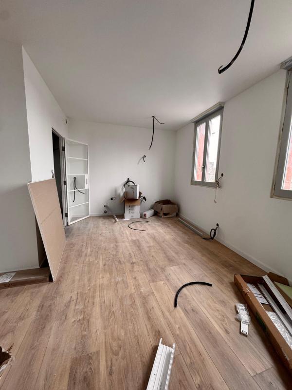 Immeuble - 170 m² - 8 pièces