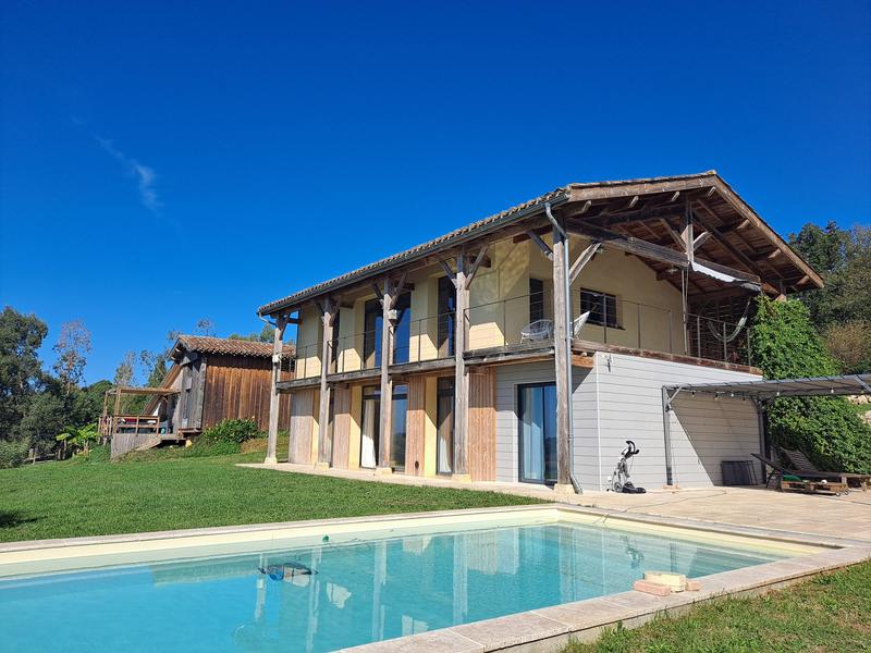 Maison - 164 m² - 7 pièces