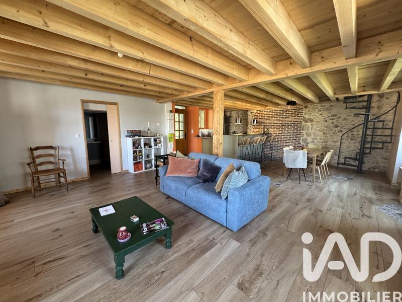 Maison - 315 m² - 8 pièces