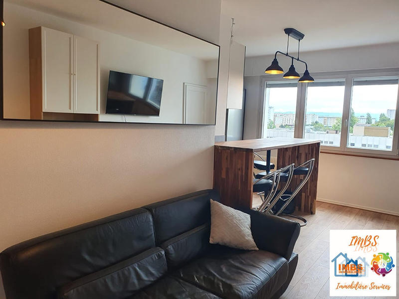 Appartement - 122 m² - 1 pièce