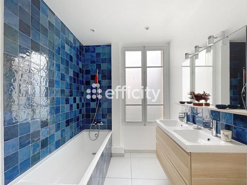 Pavillon - 135 m² - 6 pièces