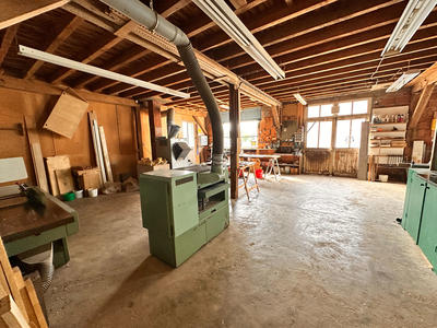 Local d'activité / Entrepôt - 255 m² - 3 pièces