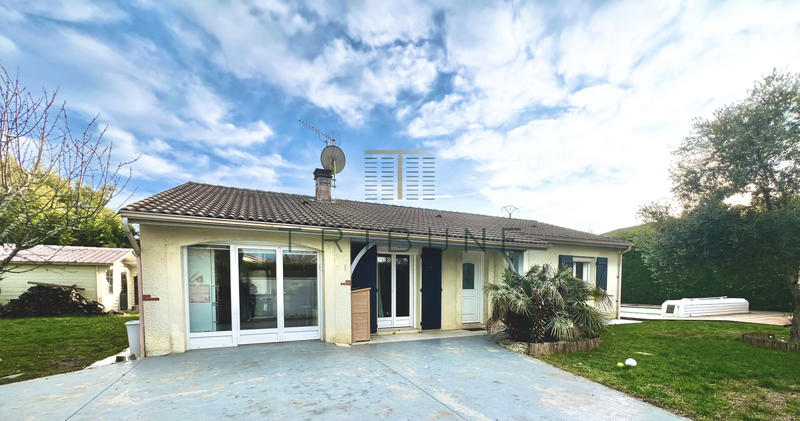 Maison - 96 m² - 4 pièces