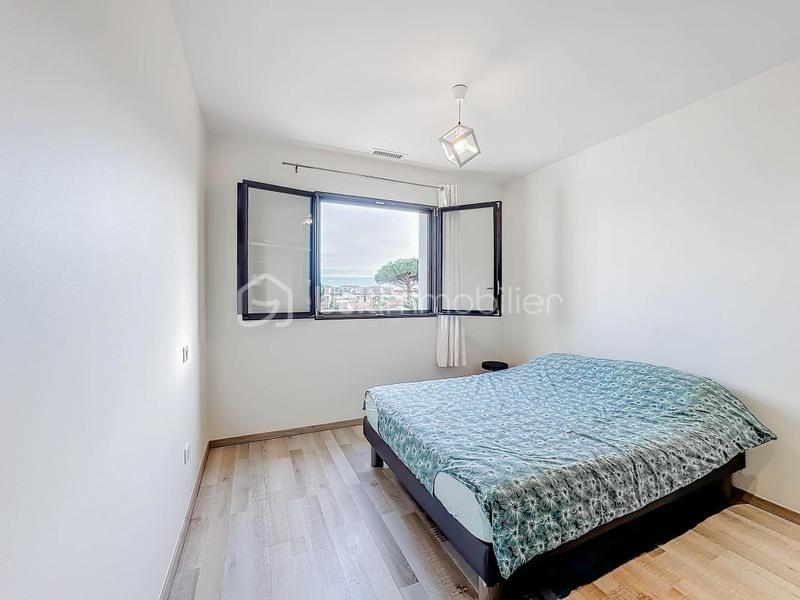 Villa - 100 m² - 5 pièces