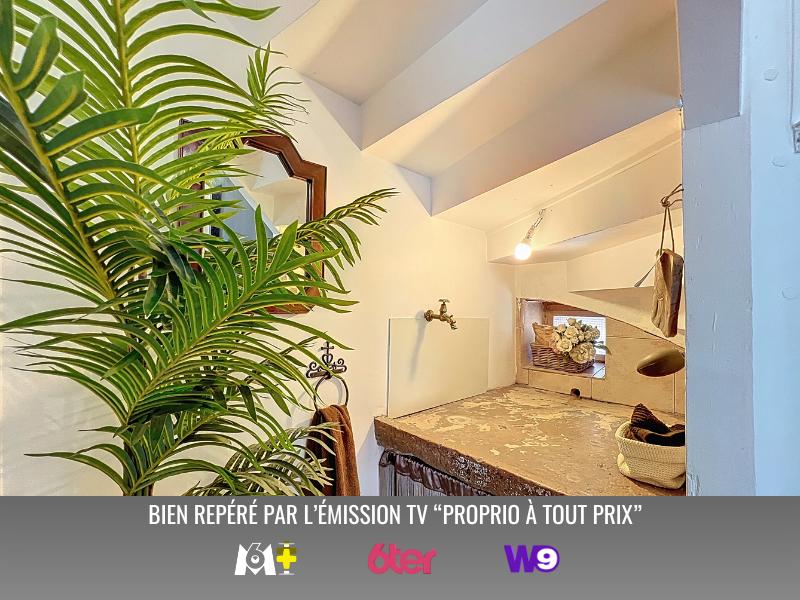 Maison - 330 m² - 8 pièces