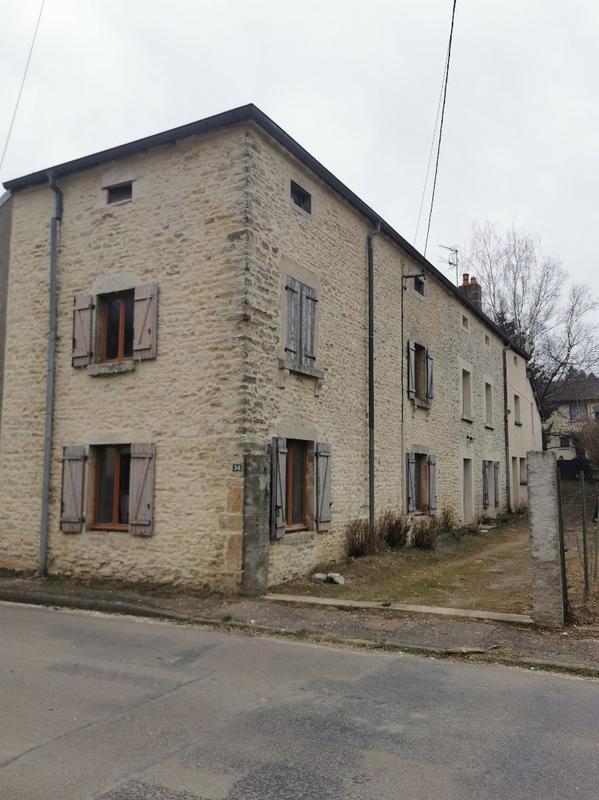 Maison - 139 m² - 8 pièces