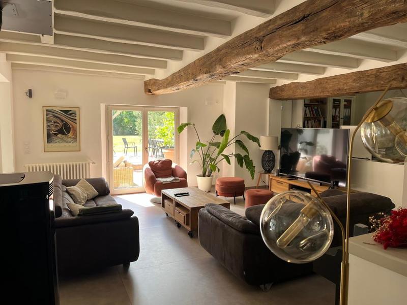 Chaumière - 312 m² - 9 pièces