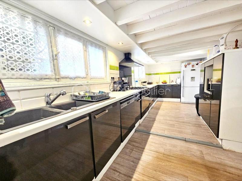 Longère - 252 m² - 8 pièces