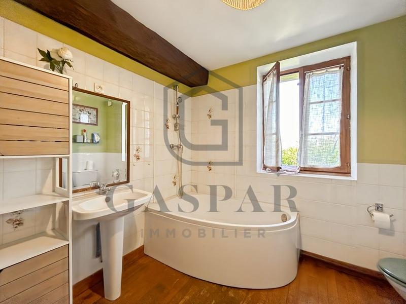 Maison ancienne - 213 m² - 9 pièces