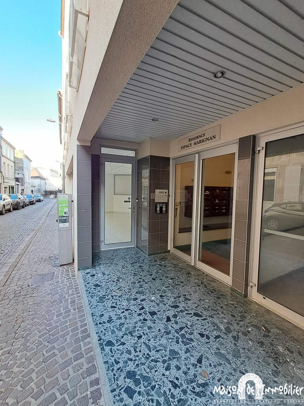 Local commercial - 44 m² - 1 pièce