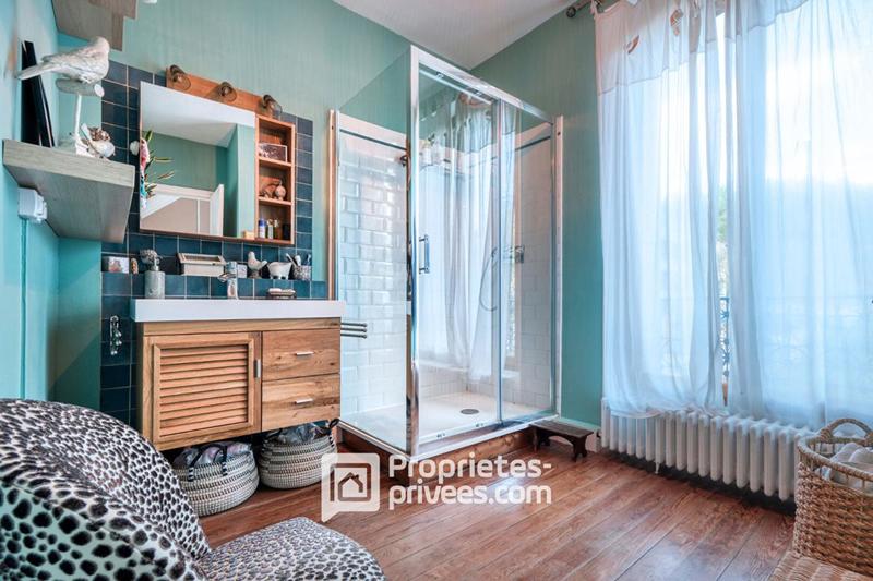 Maison - 169 m² - 7 pièces