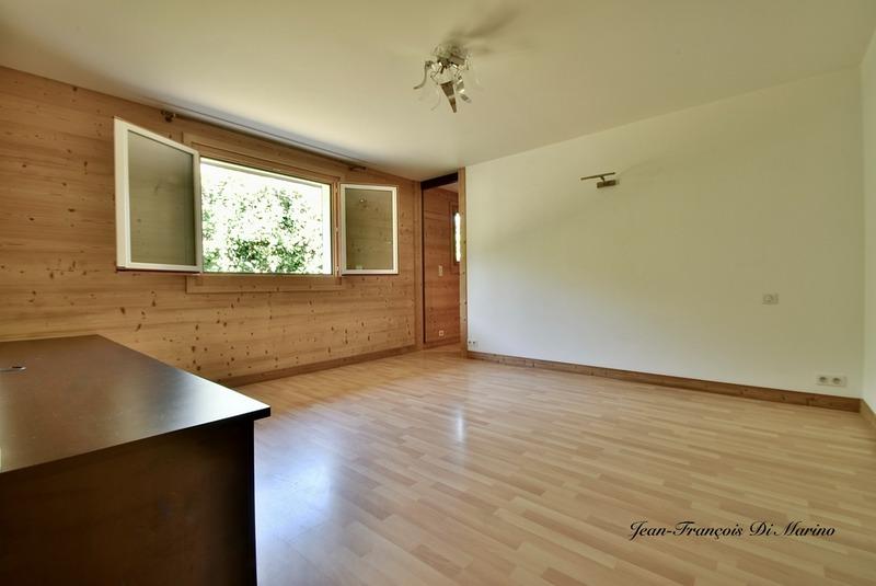 Maison - 211 m² - 8 pièces