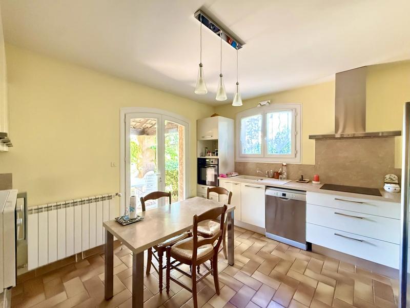 Maison - 169 m² - 6 pièces