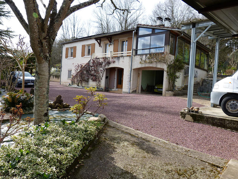 Maison - 145 m² - 7 pièces