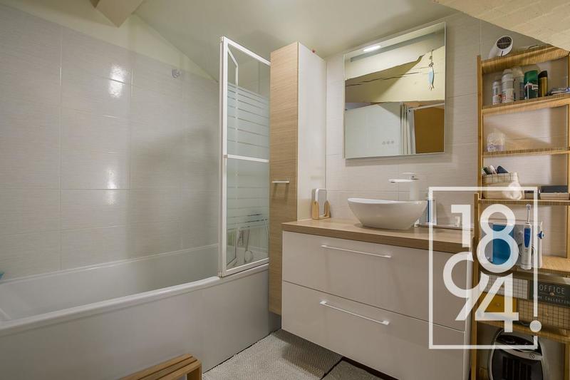 Loft - 72 m² - 2 pièces