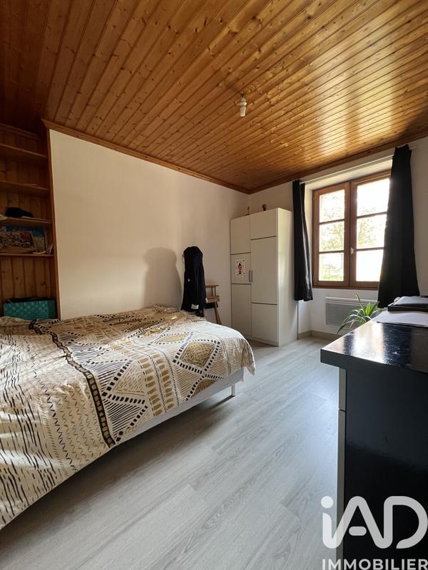 Maison - 277 m² - 13 pièces