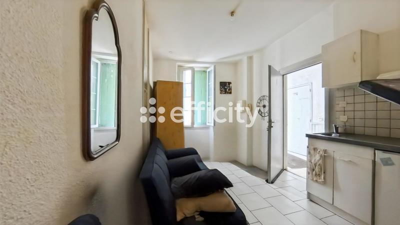 Immeuble - 160 m² - 9 pièces