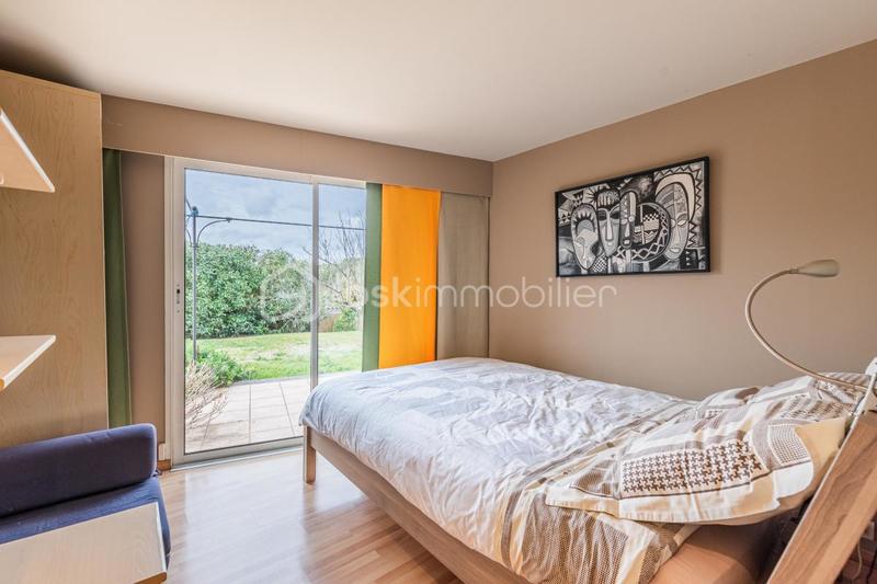 Villa - 229 m² - 6 pièces