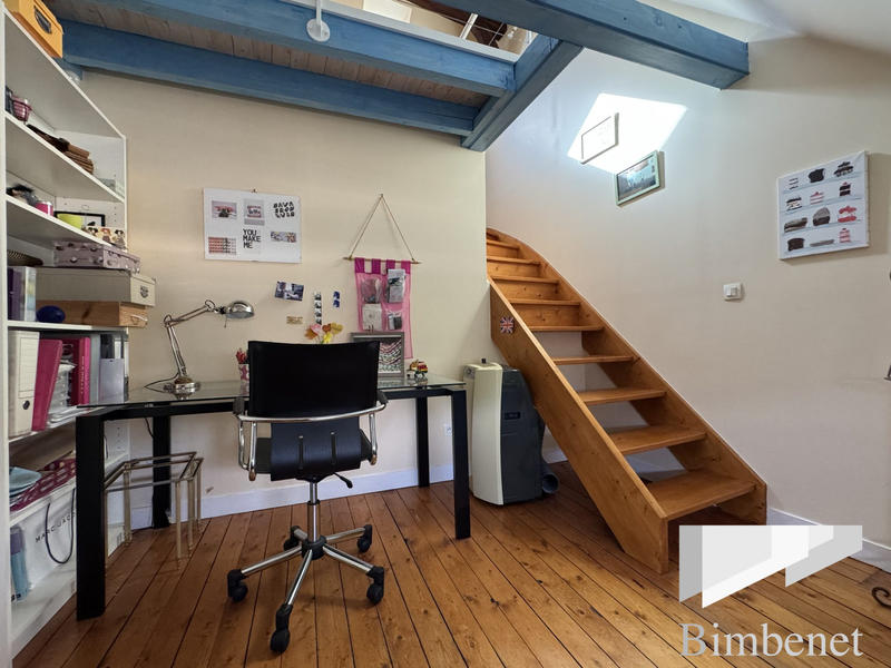 Maison - 271 m² - 10 pièces