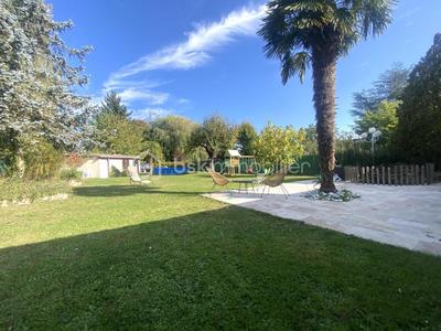 Pavillon - 155 m² - 7 pièces