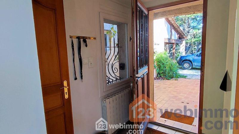 Villa - 180 m² - 6 pièces