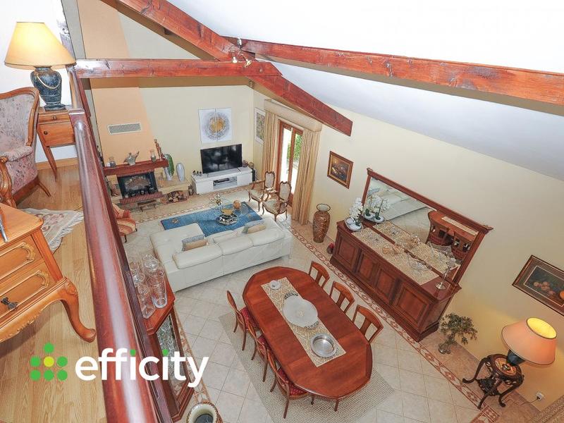 Pavillon - 200 m² - 5 pièces