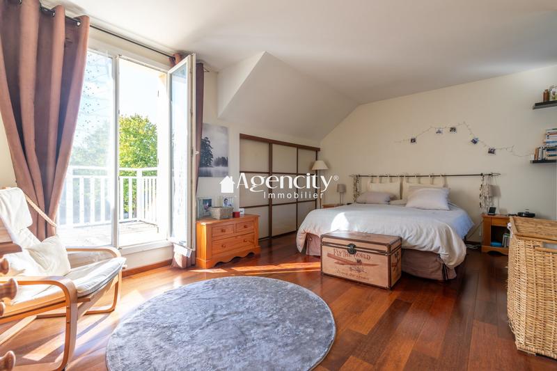 Maison - 141 m² - 6 pièces