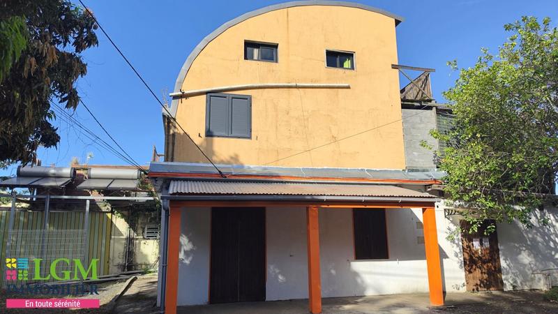 Immeuble - 330 m² - 11 pièces