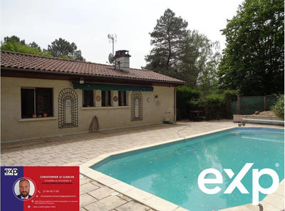 Maison traditionnelle - 190 m² - 7 pièces