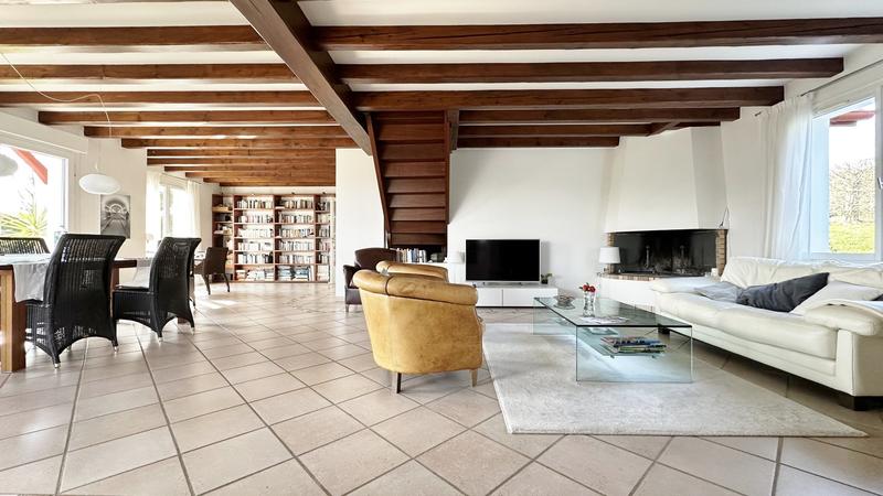 Maison contemporaine - 188 m² - 6 pièces