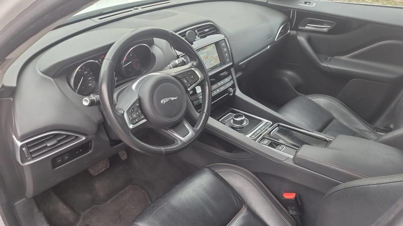 Jaguar F-Pace 2.0d 180 Bva8 Prestige - Automatique