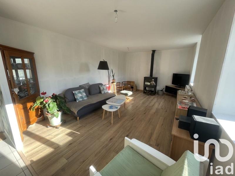 Maison - 215 m² - 11 pièces