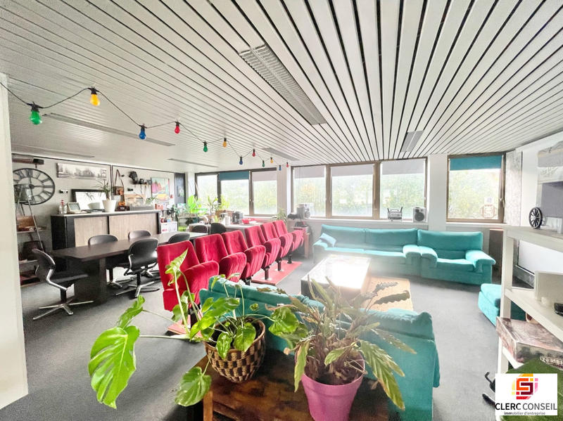 Bureau - 318 m²